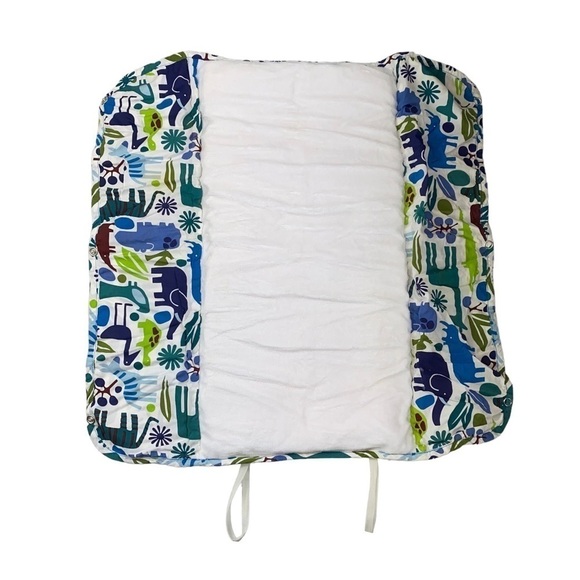 Ah Goo Baby The Plush Pad Portable Changing Pad with Memory Foam - Zoo Frenzy - Picture 5 of 9